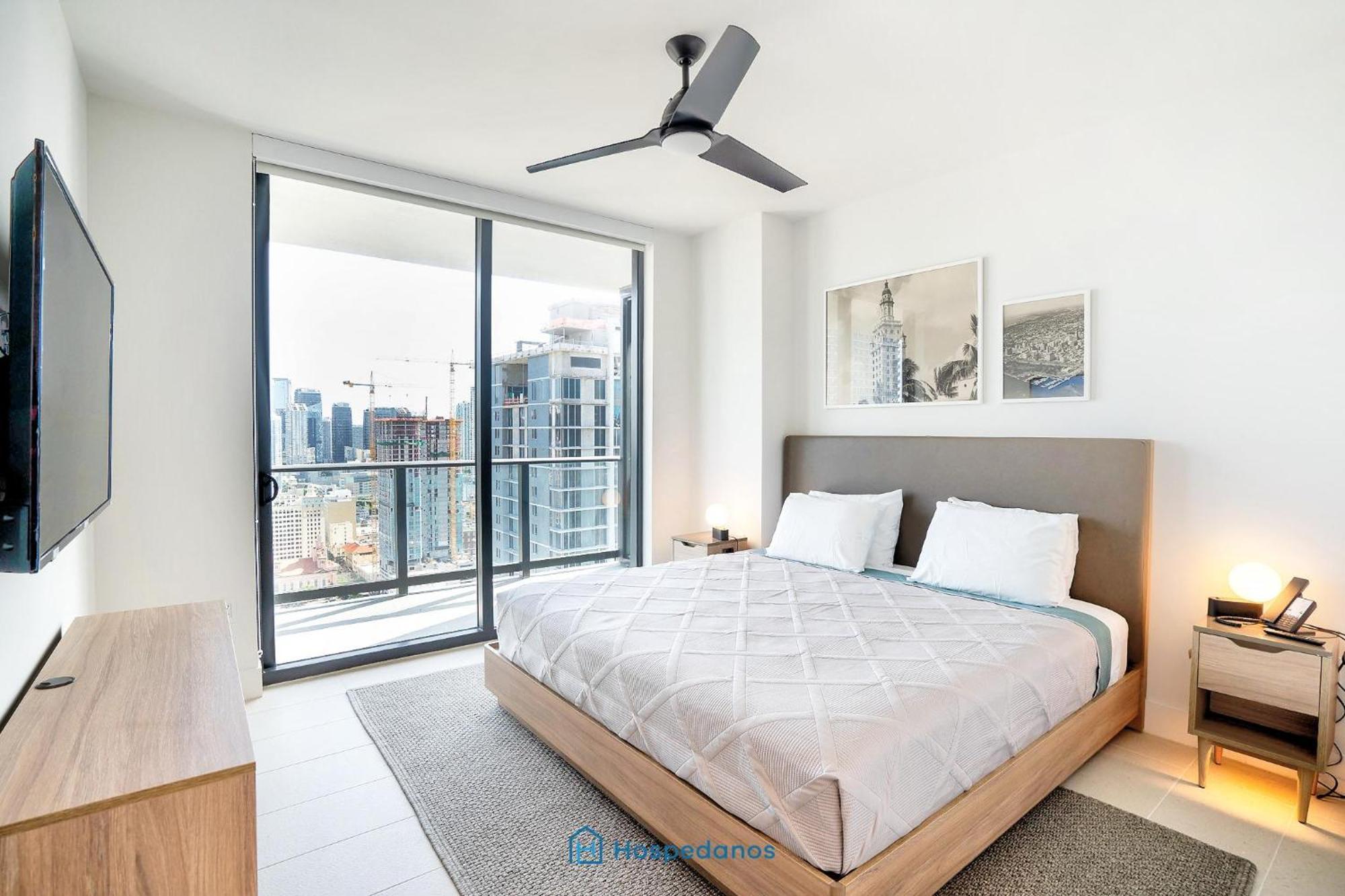 In New Luxury In Downtown Apartment *
